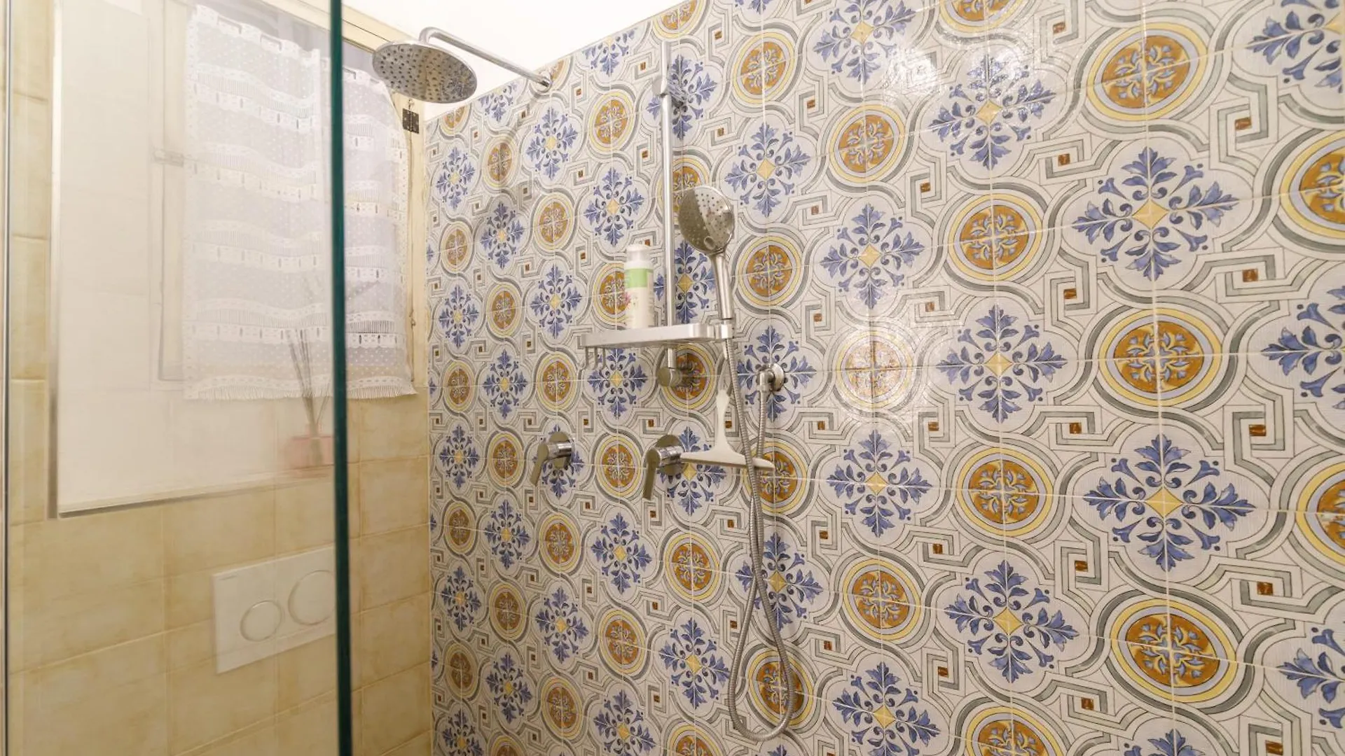 Charme Centro Storico Apartment Siena